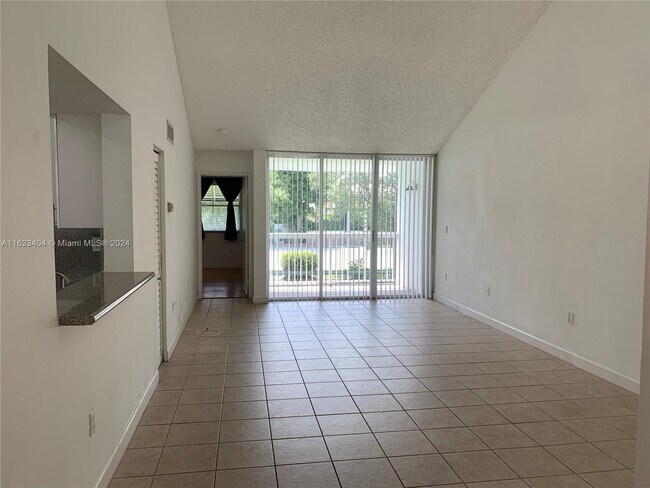 Foto del edificio - 4739 NW 97th Ct