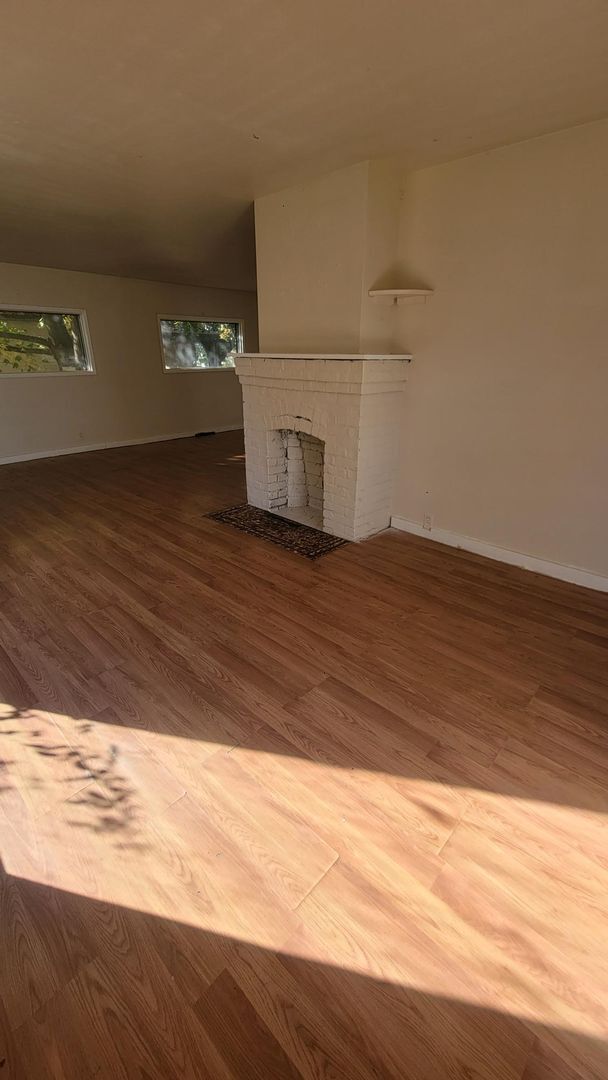 Foto del edificio - 3 Bedroom Garland Area Home