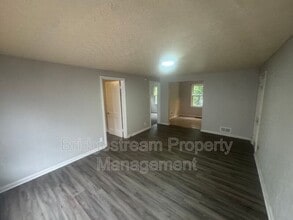 Building Photo - 1309 Salem Ave