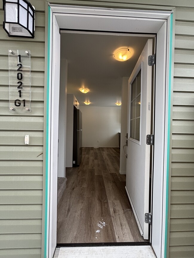 Building Photo - 12021-12055 55 St NW