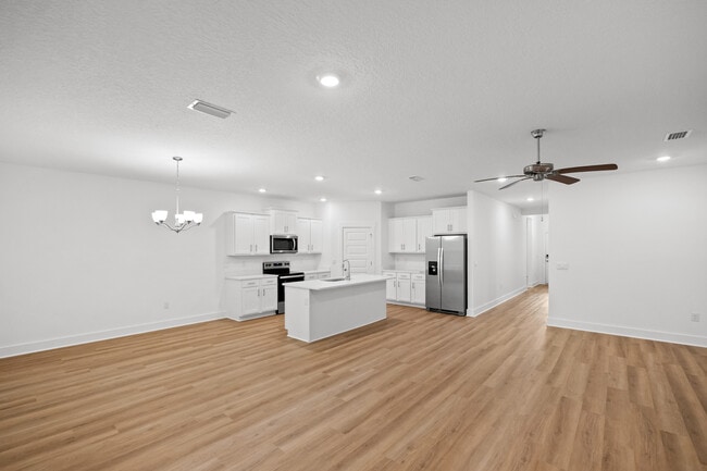 Building Photo - 21073 Teluga Ave