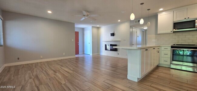 Foto del edificio - 5525 E Thomas Rd