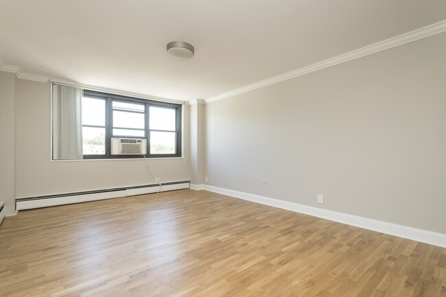Foto del edificio - 1424 Columbia Rd