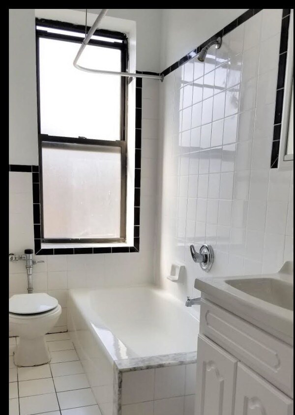 Foto del edificio - 84-09 109th Ave