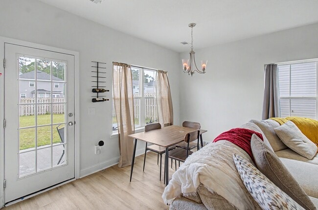 Foto del edificio - 1246 Grayson Ave