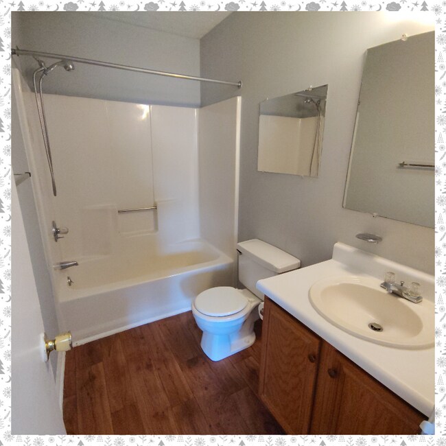 Foto del edificio - 14 Fonda Dr