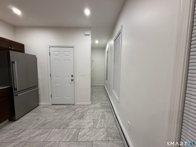 Foto del edificio - 53 Mahl Ave