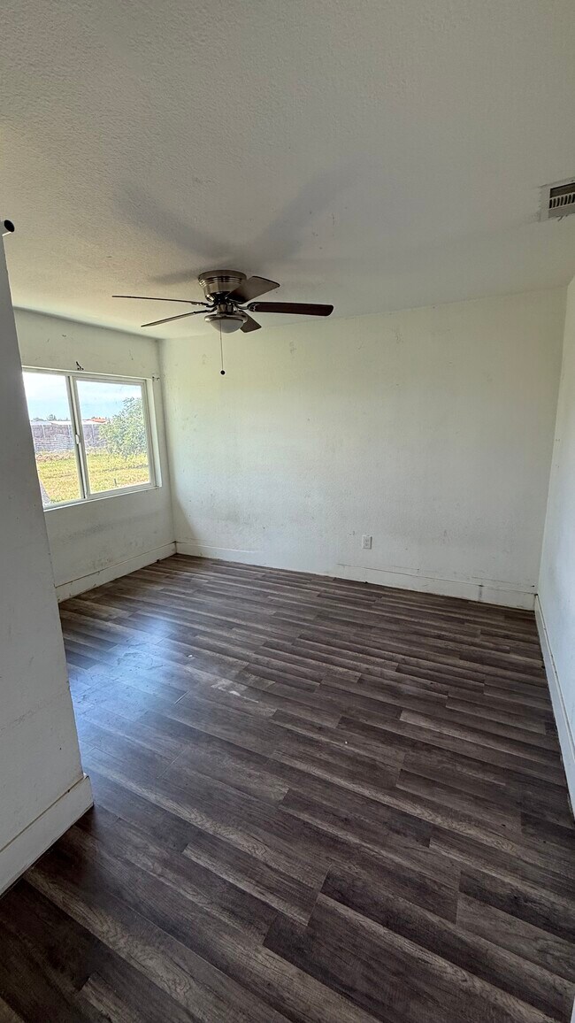 Foto del edificio - 3307 Minniear Ave