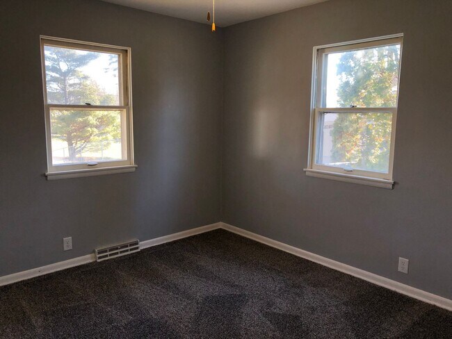 Foto del edificio - Newly Renovated House For Rent