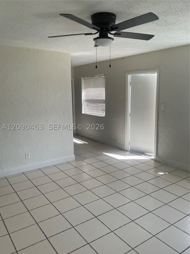 Foto del edificio - 2120 NW 21st Terrace