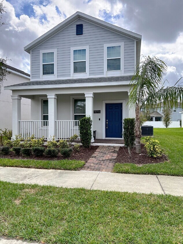 Spacious three-bedroom, two and a half bath home in Moss Park! - Spacious three-bedroom, two and a half bath home in Moss Park!