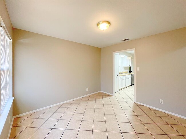 Building Photo - 11108 Blossom Bell Dr