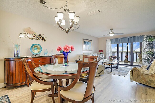 Building Photo - 300 Intracoastal Pl