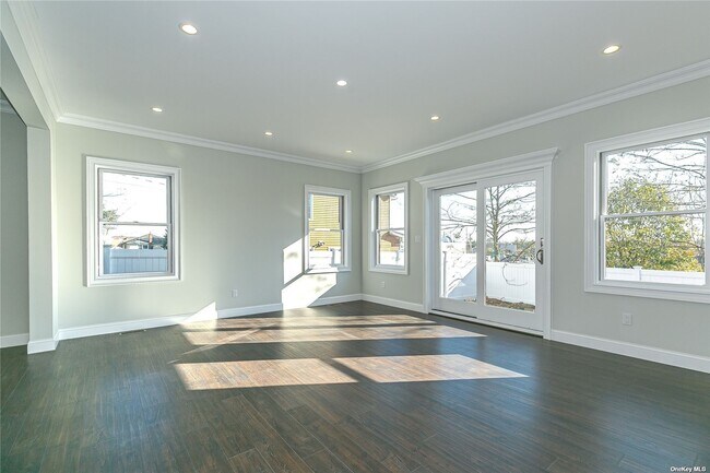 Foto del edificio - 176 Jefferson Ave