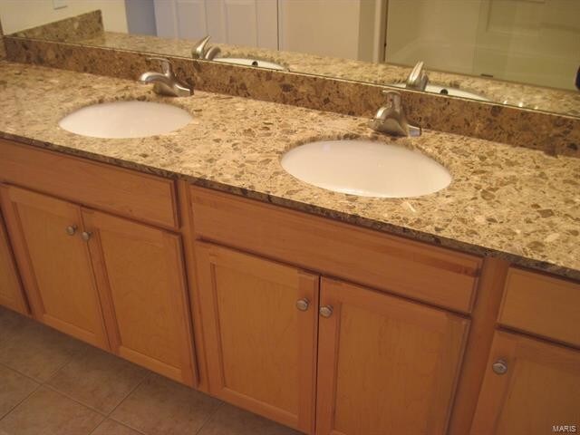 Foto del edificio - 1241 Strassner Dr