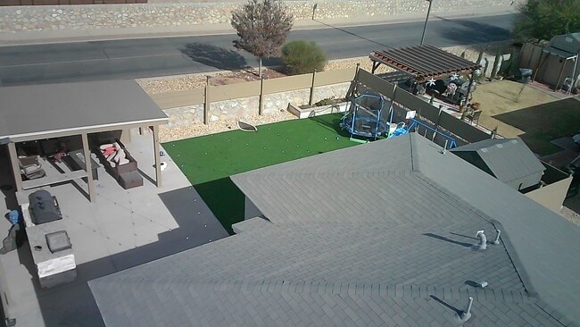 Building Photo - Mescal Bean