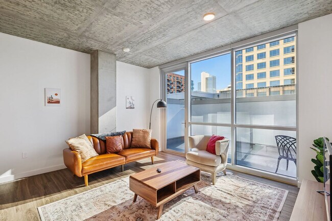 Foto del edificio - 222 E Jefferson St