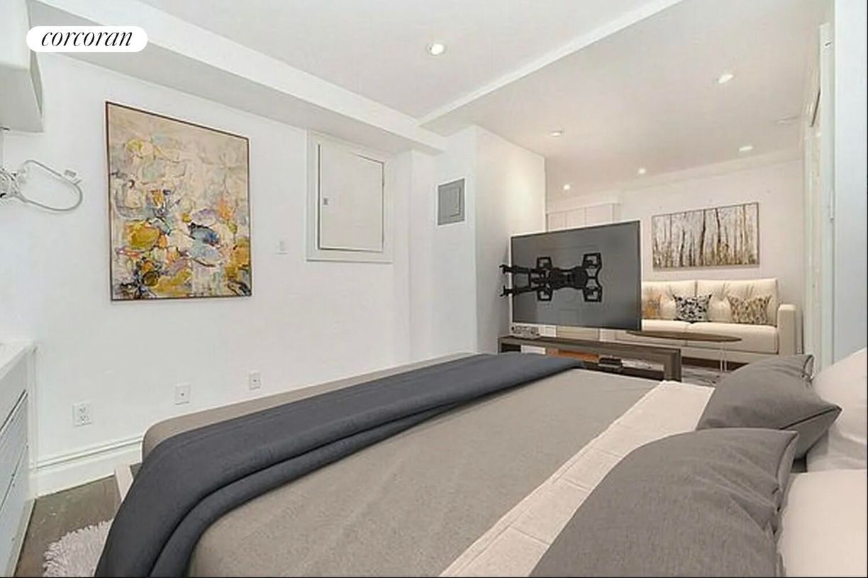 Foto principal - 102 Greenwich Ave