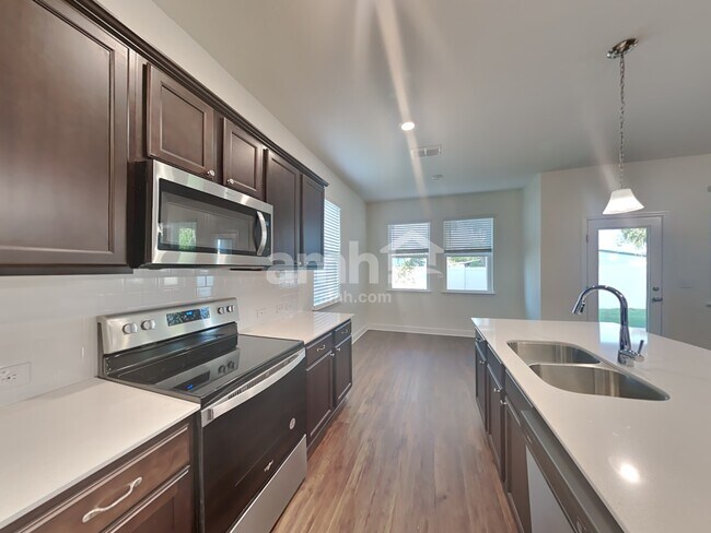 Building Photo - 3180 Bridge Haven Dr