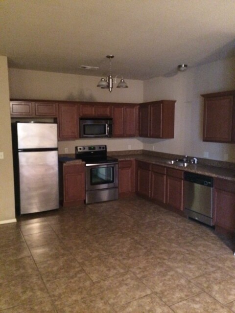 Building Photo - 1307B-1307B Clinic Ln