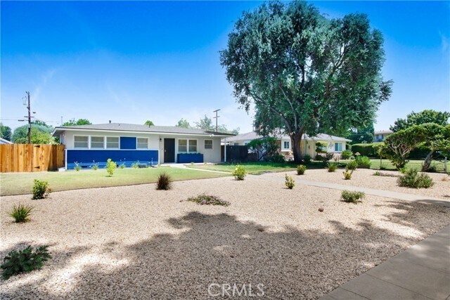 Building Photo - 7515 Magnolia Ave