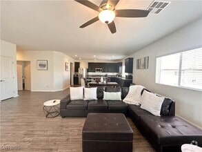 Building Photo - 5630 Aspen Heights Dr