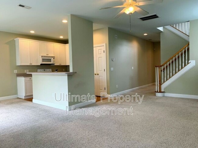 Building Photo - 110 Durands Landing
