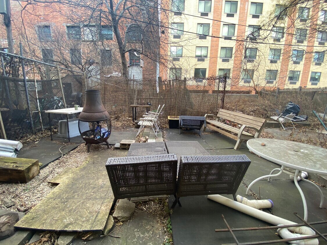 Primary Photo - 347 Vernon Ave