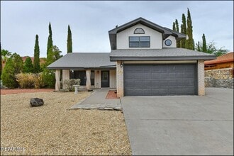 Building Photo - 705 Villa Flores Dr
