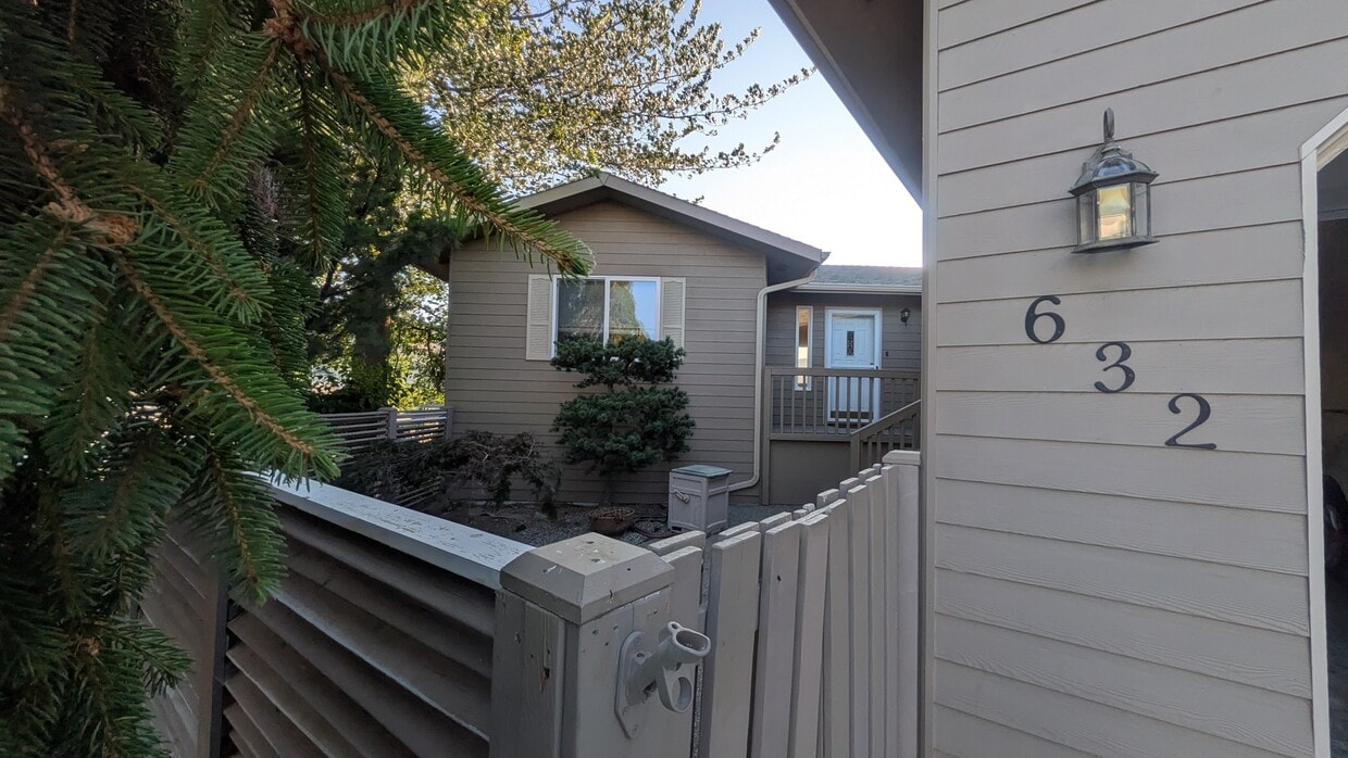 Front of Home - 632 S Lawler Ave