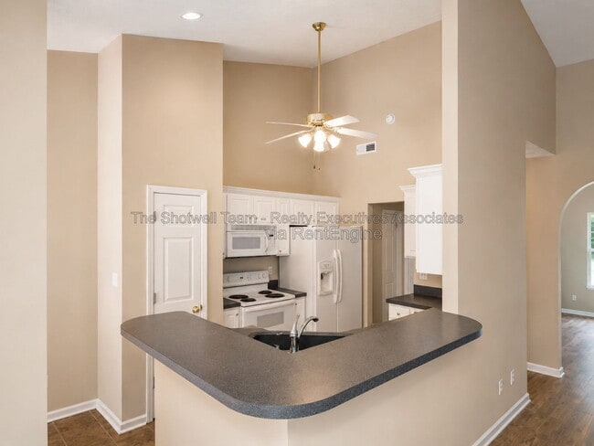 Foto del edificio - 8518 Lawnpark Dr
