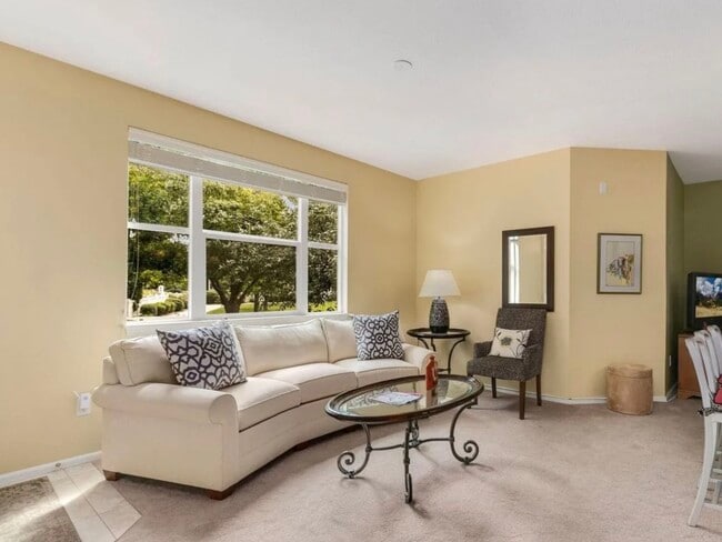 Living area - 2035 Grays Peak Dr