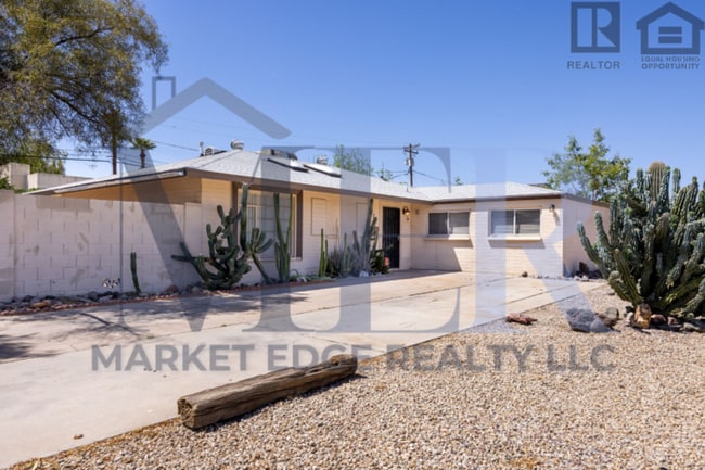 Photo - 3Bed/2Bath House at 19th Ave/Camelback! Move-In Ready on 06/11/2026! -- NO HOA! CORNER LOT!