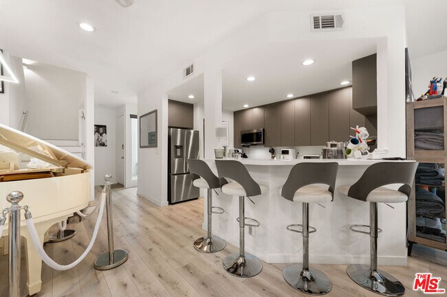 Foto del edificio - 8601 West Knoll Dr