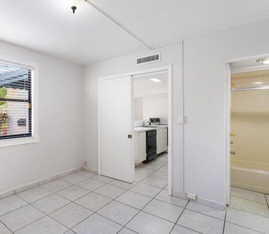 Foto del edificio - 6436 Miami Lakes Dr