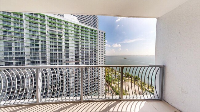 Foto del edificio - 1750 N Bayshore Dr