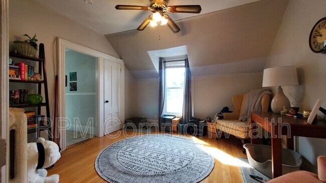 Building Photo - 9 Auburn St