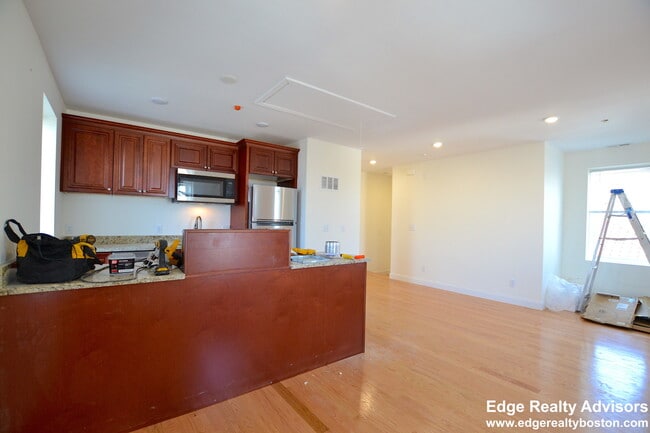 Building Photo - 11 Sawyer Ter
