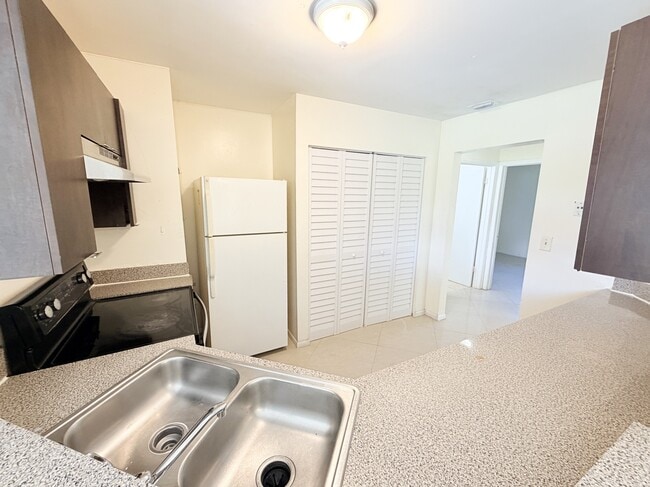 Photo - 3445 NW 44th St Townhome