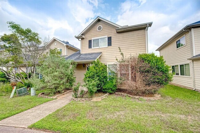 Building Photo - 20591 Sycamore Crest Ln
