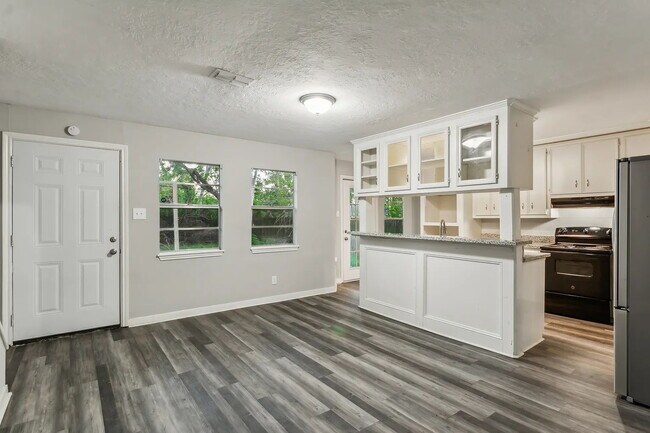 Building Photo - 4-Bedroom Home in League City – Space, Comfort & Convenience