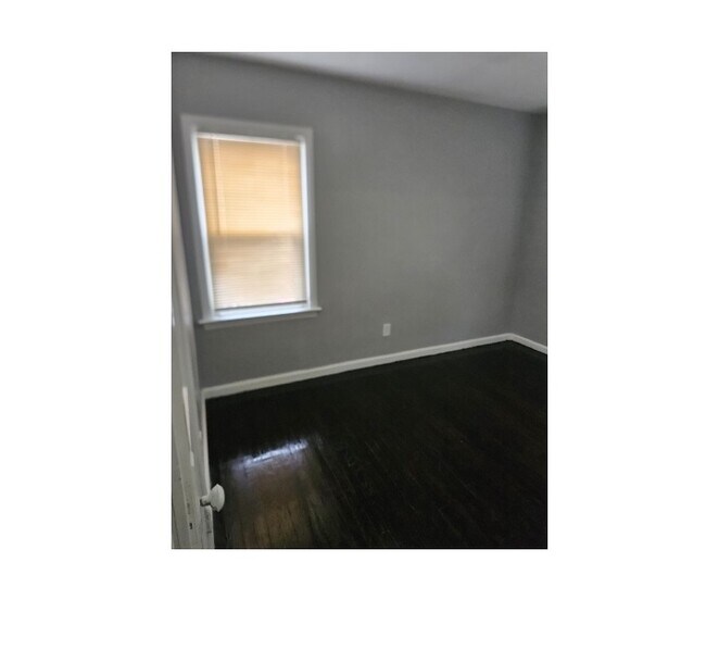Foto del edificio - 16572 Beaverland St