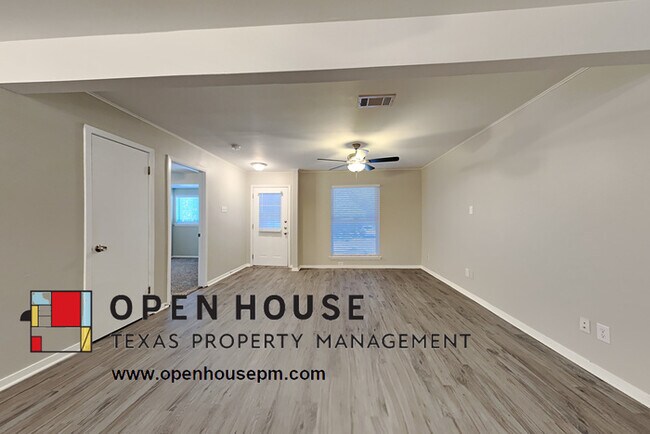 Foto del edificio - 1018 N Lucas Dr, Grapevine