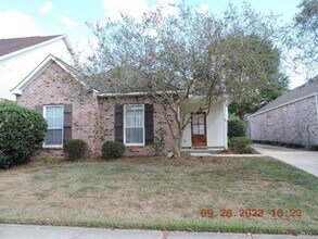 Building Photo - 1780 Obrien Dr