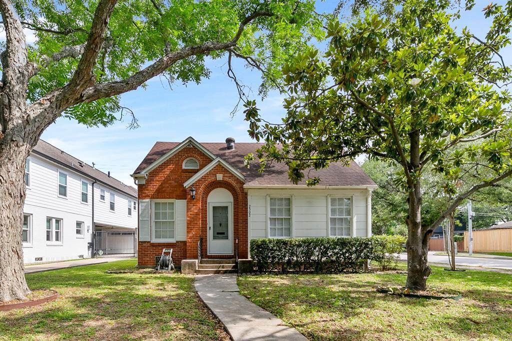 Foto principal - 2302 Shakespeare St
