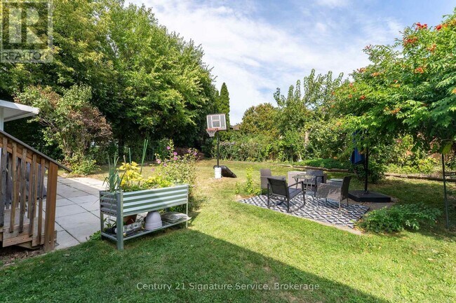 Photo du bâtiment - 15 Joy Ct