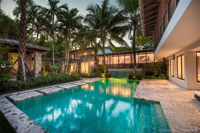 Foto del edificio - 3571 N Prospect Dr