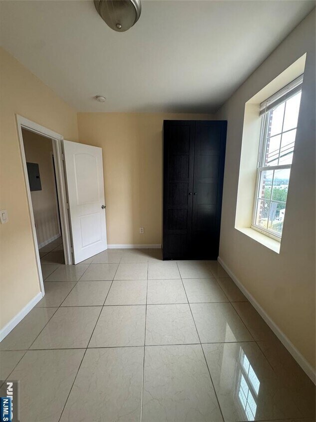 Foto principal - 183 Thorne St