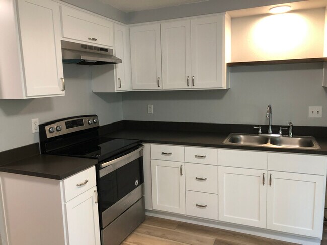 Foto del edificio - 525 Cinderella Loop