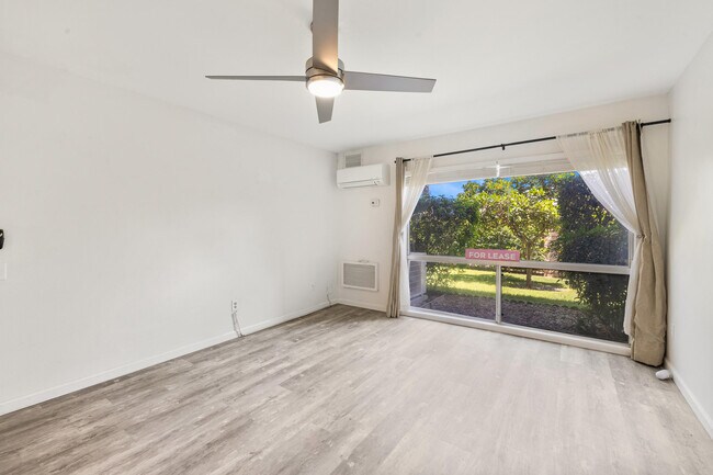 Building Photo - 77835 California Dr